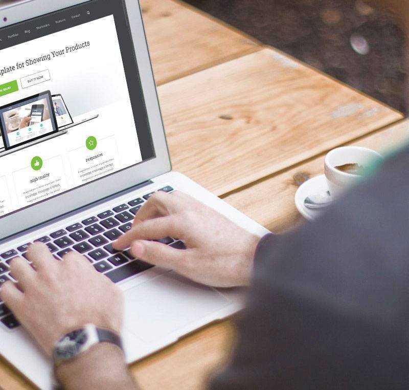 laptop template website maken